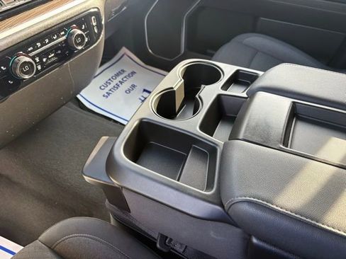 Used 2024 Chevrolet Silverado 1500 LT AWD/4WD image 20