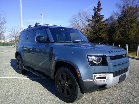 Used 2022 Land Rover Defender 110 SE image 6