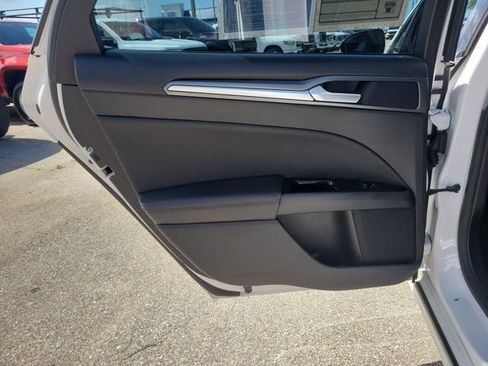 Used 2015 Ford Fusion Titanium AWD/4WD image 14
