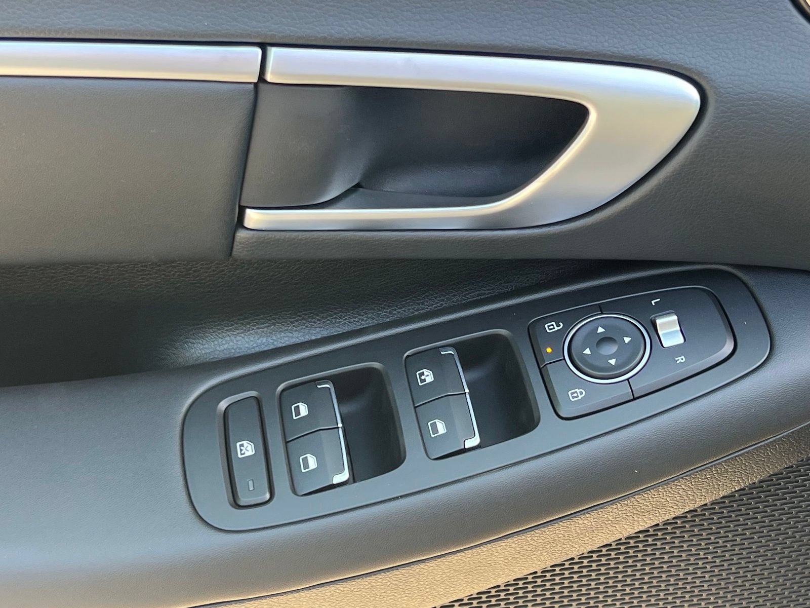 New 2026 Hyundai Sonata Blue FWD image 23