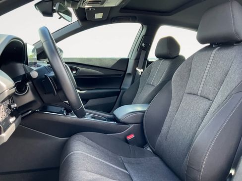 Used 2023 Honda Accord Sport image 10
