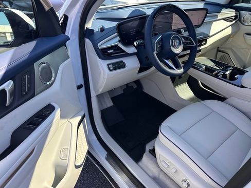 New 2026 Buick Enclave Avenir image 16