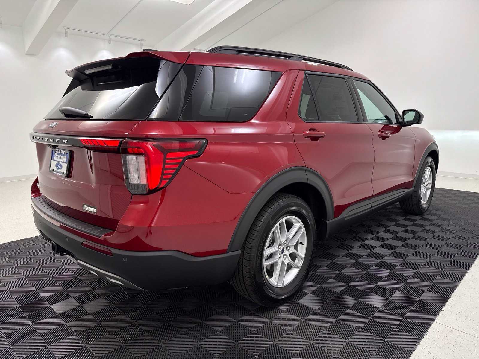 New 2027 Ford Explorer Active w/ Active Comfort Package RWD image 7
