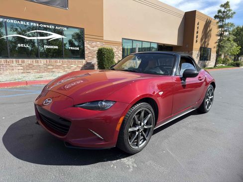 Used 2016 MAZDA MX-5 Miata Grand Touring RWD image 21