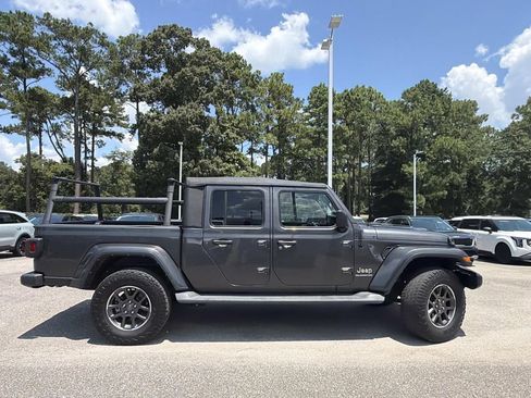 Used 2021 Jeep Gladiator Overland w/ Popular Equipment Package AWD/4WD image 3
