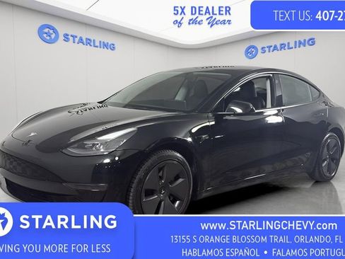 Used 2023 Tesla Model 3 Standard Range image 1