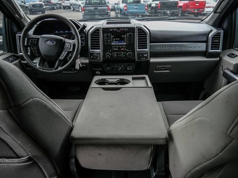 Used 2018 Ford F250 XLT w/ XLT Value Package AWD/4WD image 40