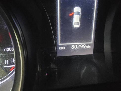 Used 2023 Toyota Camry SE FWD image 25