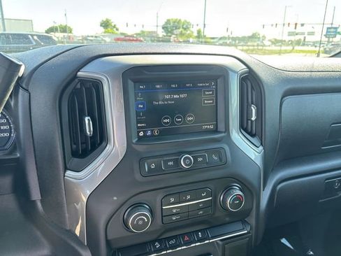 Used 2020 Chevrolet Silverado 1500 Custom Trail Boss w/ Custom Convenience Package AWD/4WD image 22