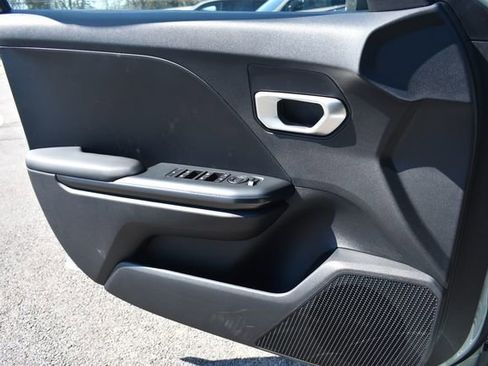 New 2026 Kia K4 LXS FWD image 28