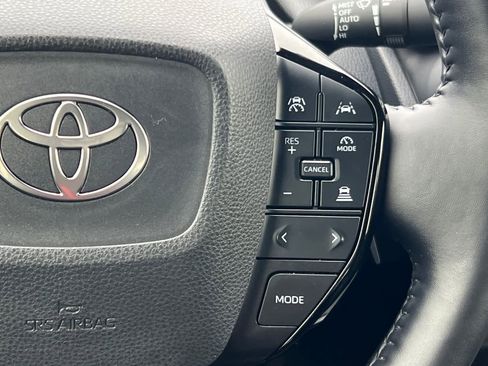 Certified 2024 Toyota Prius XLE image 26