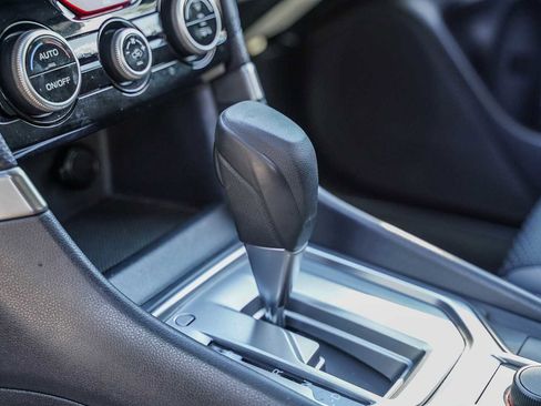 Used 2020 Subaru Forester Premium image 16