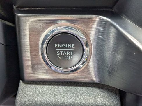 Used 2023 Ford F250 Lariat w/ Chrome Package AWD/4WD image 28