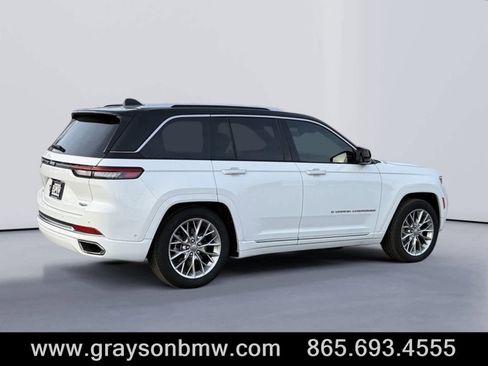 Used 2022 Jeep Grand Cherokee Summit w/ Luxury Tech Group V image 3