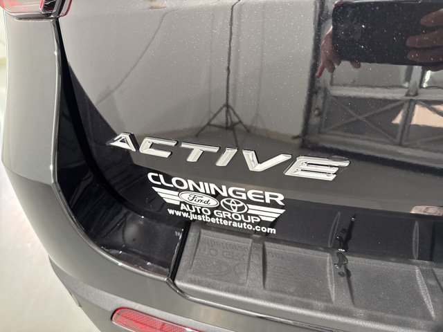 Used 2026 Ford Explorer Active w/ Active Comfort Package AWD/4WD image 8