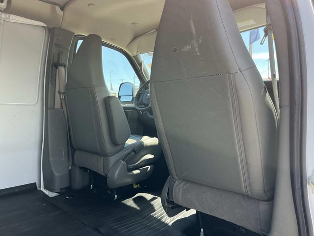 Used 2025 Chevrolet Express 2500 Extended w/ Driver Convenience Package RWD image 22