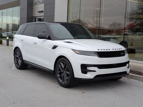 Used 2024 Land Rover Range Rover Sport SE image 6