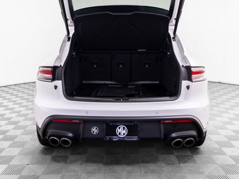Used 2023 Porsche Macan S AWD/4WD image 31