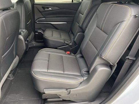 New 2026 Chevrolet Traverse High Country w/ LPO, Floor Liner Package FWD image 28
