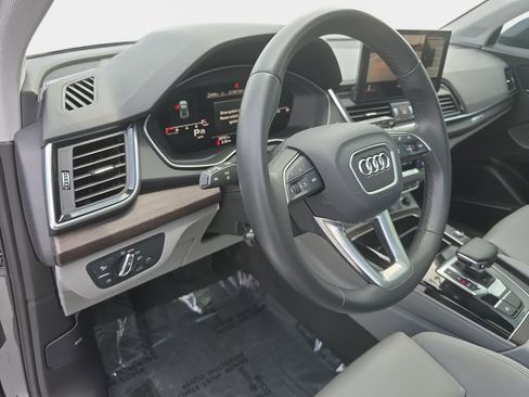 Used 2024 Audi Q5 2.0T Premium Plus w/ Premium Plus Package AWD/4WD image 25