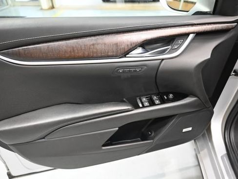 Used 2019 Cadillac XTS Luxury FWD image 24