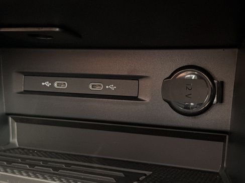 New 2026 Volkswagen Taos SE FWD image 19
