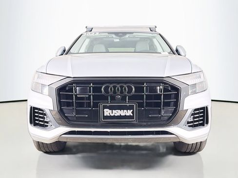 Used 2023 Audi Q8 Premium w/ Convenience Package AWD/4WD image 2