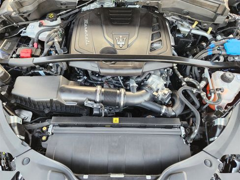 Used 2023 Maserati Grecale Modena image 42