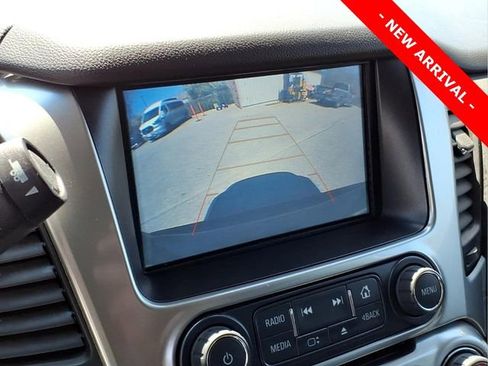 Used 2018 Chevrolet Suburban Premier w/ RST Edition AWD/4WD image 23