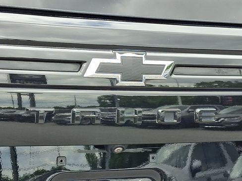 Used 2023 Chevrolet Tahoe Z71 w/ Off-Road Capability Package AWD/4WD image 30