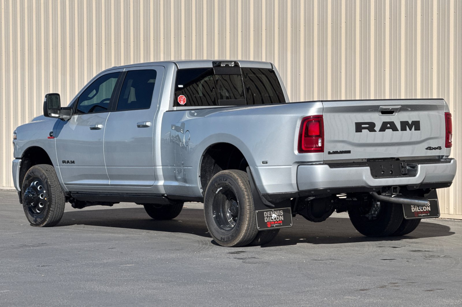 New 2026 RAM 3500 Laramie AWD/4WD image 4