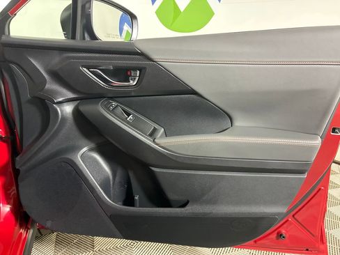 Certified 2025 Subaru Crosstrek 2.5i Limited w/ Crosstrek Mirror Package image 31