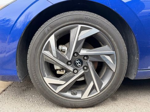 Certified 2024 Hyundai Elantra SEL w/ Convenience Package image 7