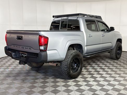 Used 2018 Toyota Tacoma SR w/ SR Convenience Package image 9