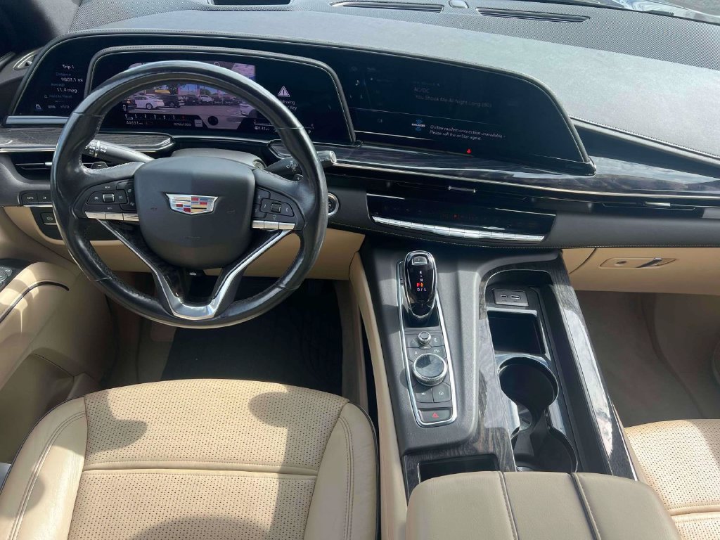 Used 2021 Cadillac Escalade Premium Luxury AWD/4WD image 14