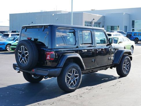 New 2024 Jeep Wrangler Unlimited Sahara w/ Technology Group AWD/4WD image 2