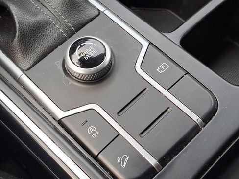 Used 2021 Kia Sorento LX FWD image 17