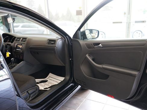 Used 2016 Volkswagen Jetta S FWD image 35
