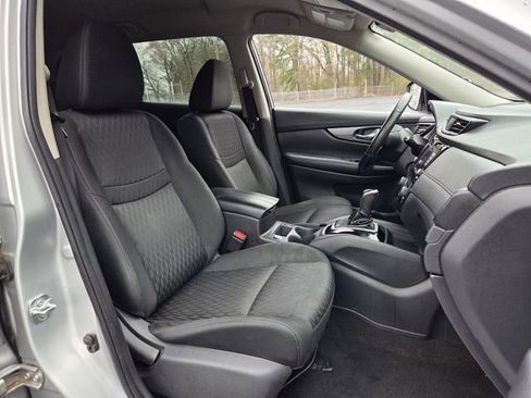 Used 2020 Nissan Rogue SV image 13