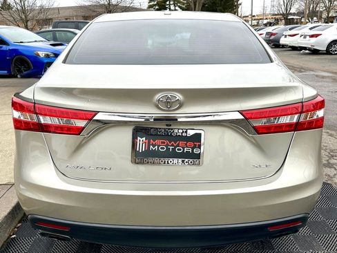 Used 2014 Toyota Avalon XLE Premium image 5