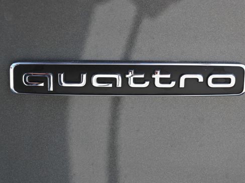 Used 2025 Audi A5 2.0T Premium Plus image 13