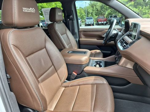 Used 2024 Chevrolet Tahoe High Country RWD image 42