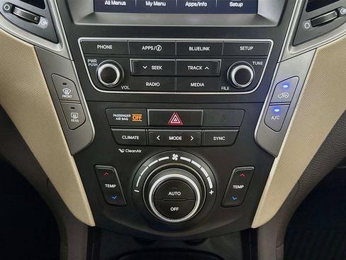 Used 2018 Hyundai Santa Fe Sport w/ 2.4L Value Package 02 AWD/4WD image 18