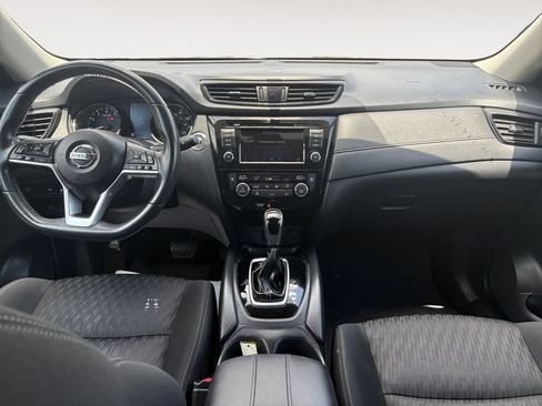 Used 2018 Nissan Rogue SV AWD/4WD image 10