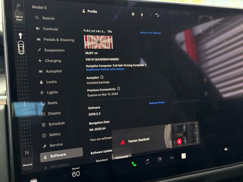 Used 2022 Tesla Model S Plaid image 18