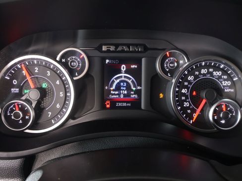 Used 2025 RAM 2500 Big Horn AWD/4WD image 4