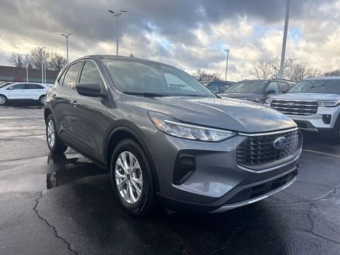 Used 2023 Ford Escape Active image 6