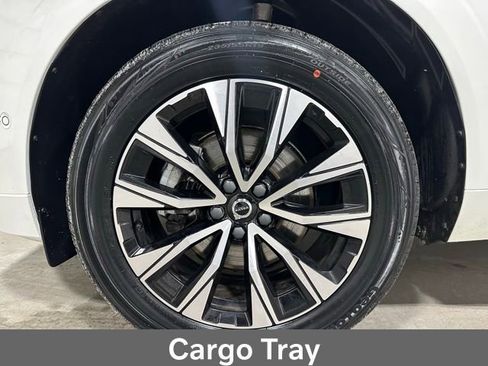 Certified 2023 Volvo XC60 B5 Plus w/ Climate Package image 24