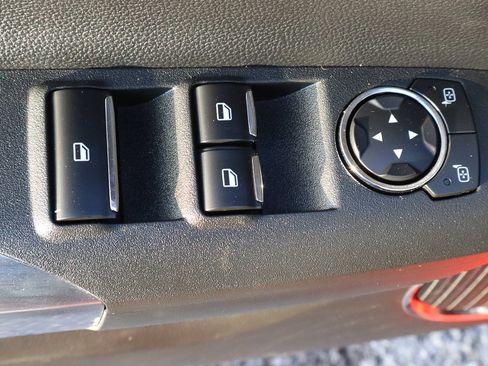 Used 2022 Ford Mustang Premium image 15