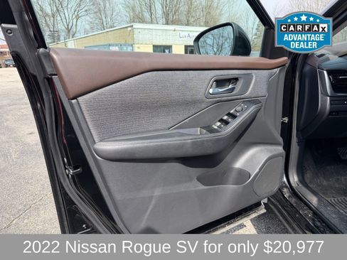 Used 2022 Nissan Rogue SV AWD/4WD image 15